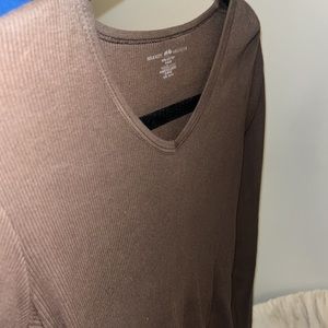 Brandy Melville LIKE NEW Brown fitted Long Sleeve - perfect for winter! Ribbed!